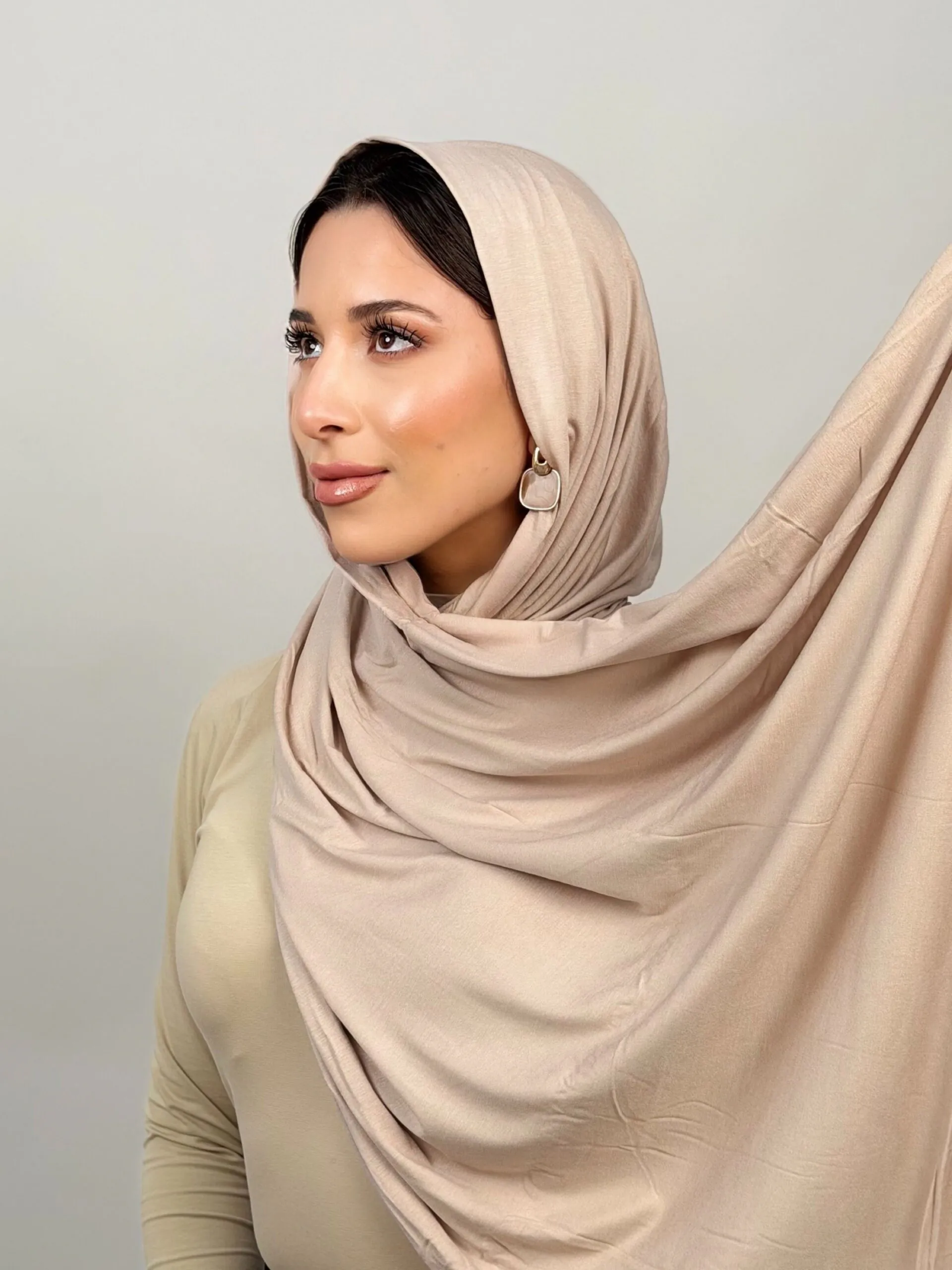 IMG_6581.JPG Foulard Cotton Viscose Café Au Lait – Image 1