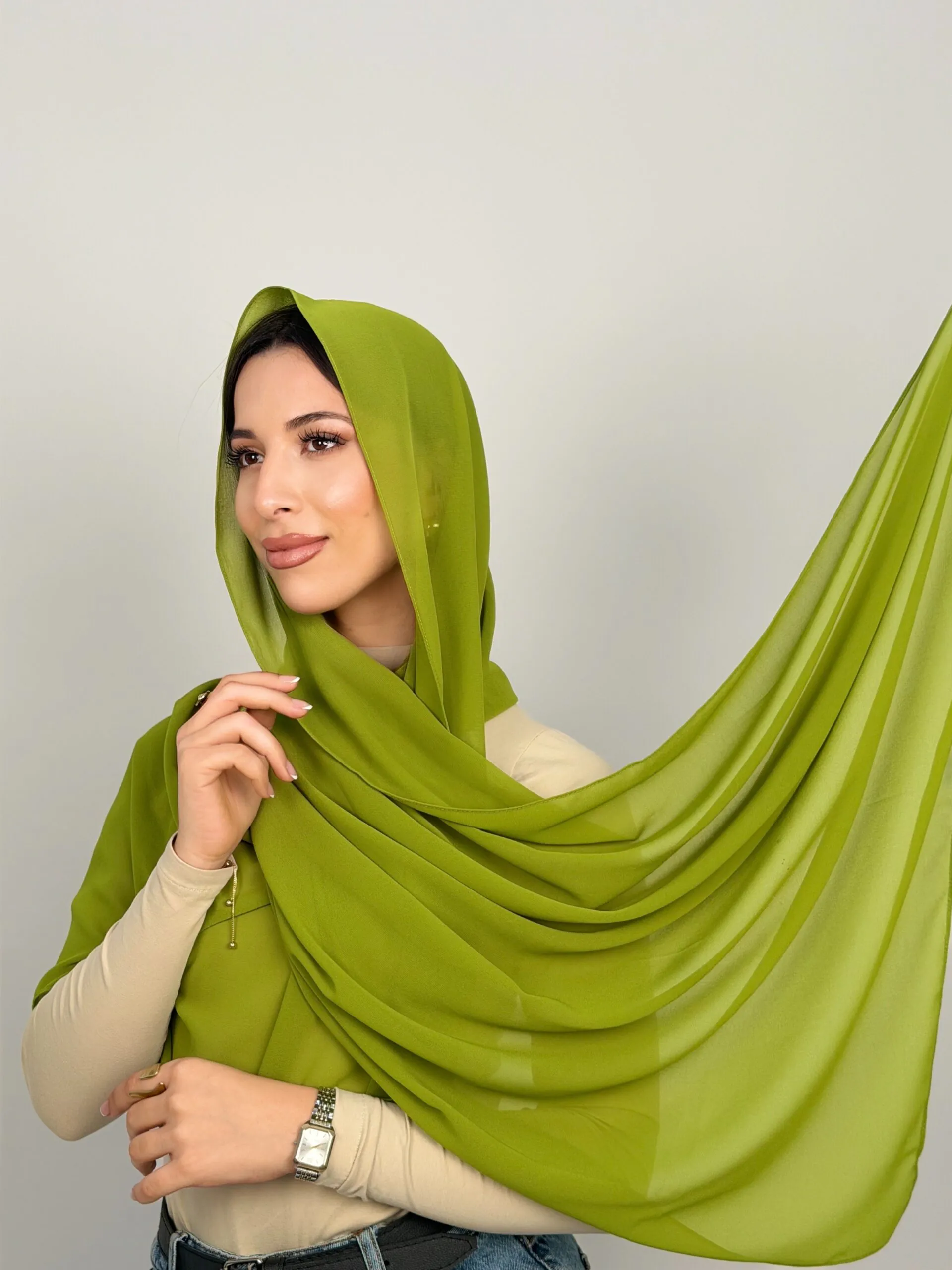 IMG_7944.JPG Foulard Chiffon Vert Anis – Image 1