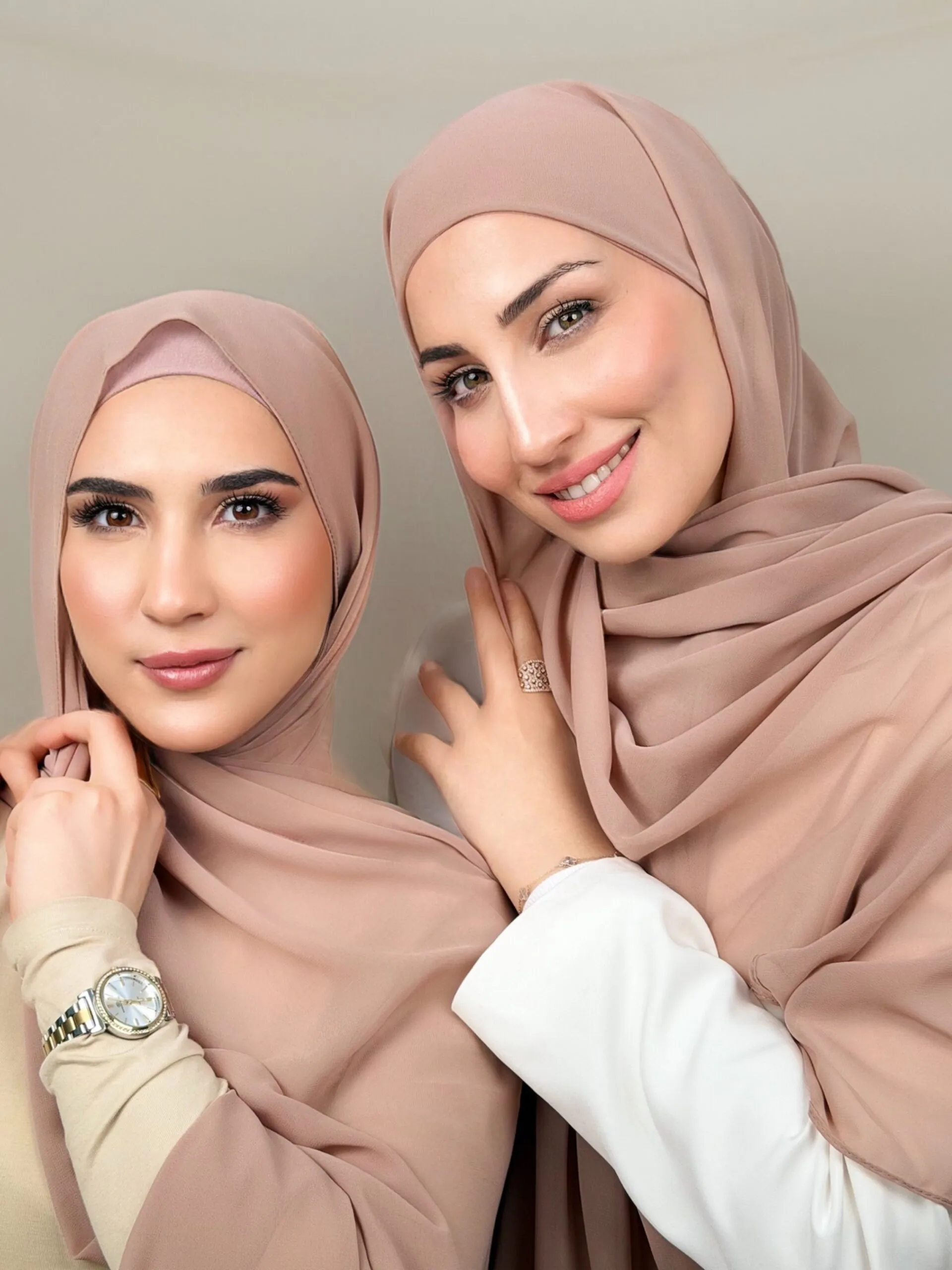 Foulard Chiffon Taupe – Image 1