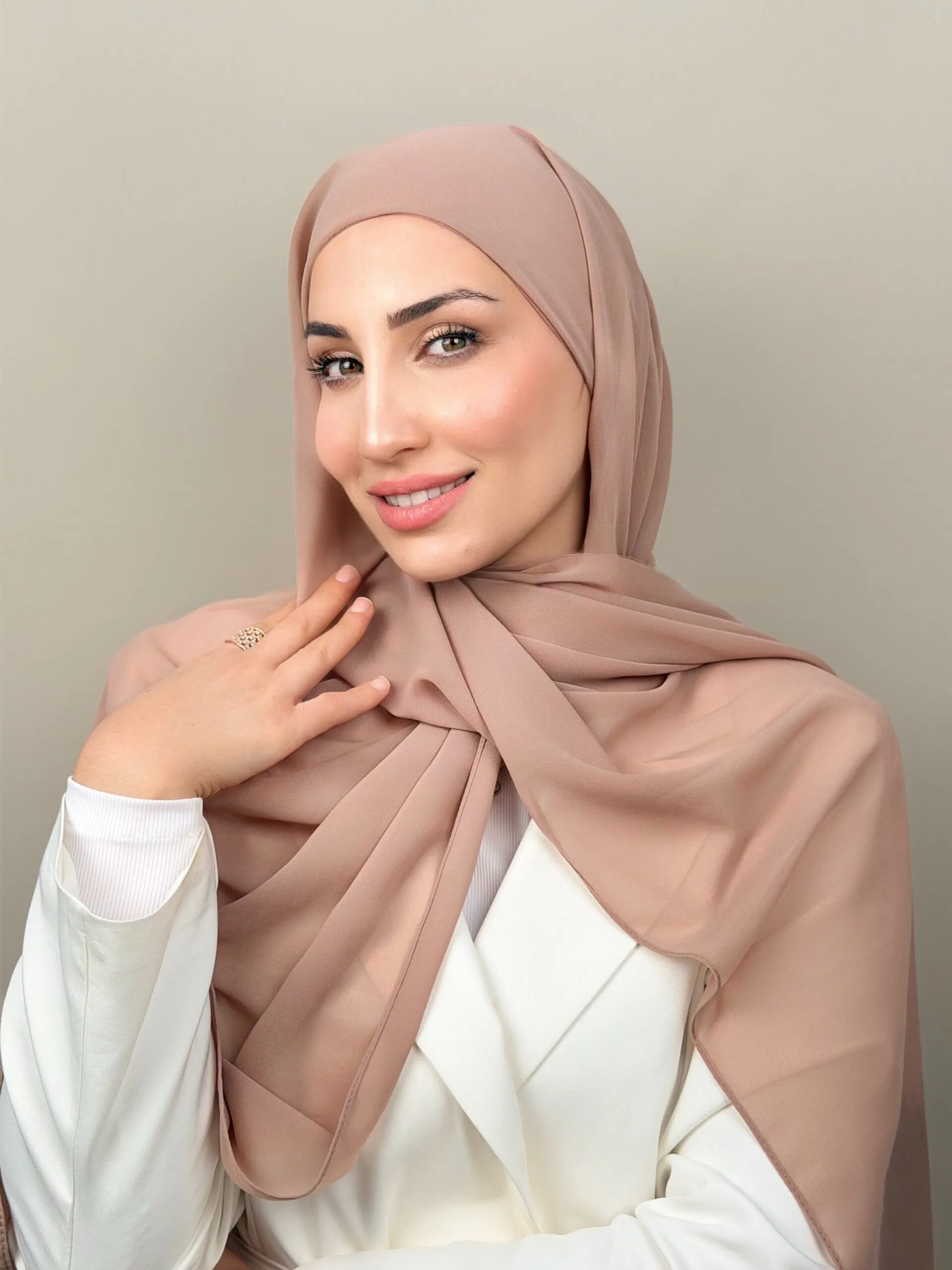 Foulard Chiffon Taupe – Image 3